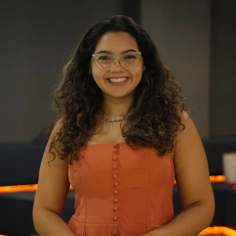 Iane, Coordenadora de SEO na Nahub
