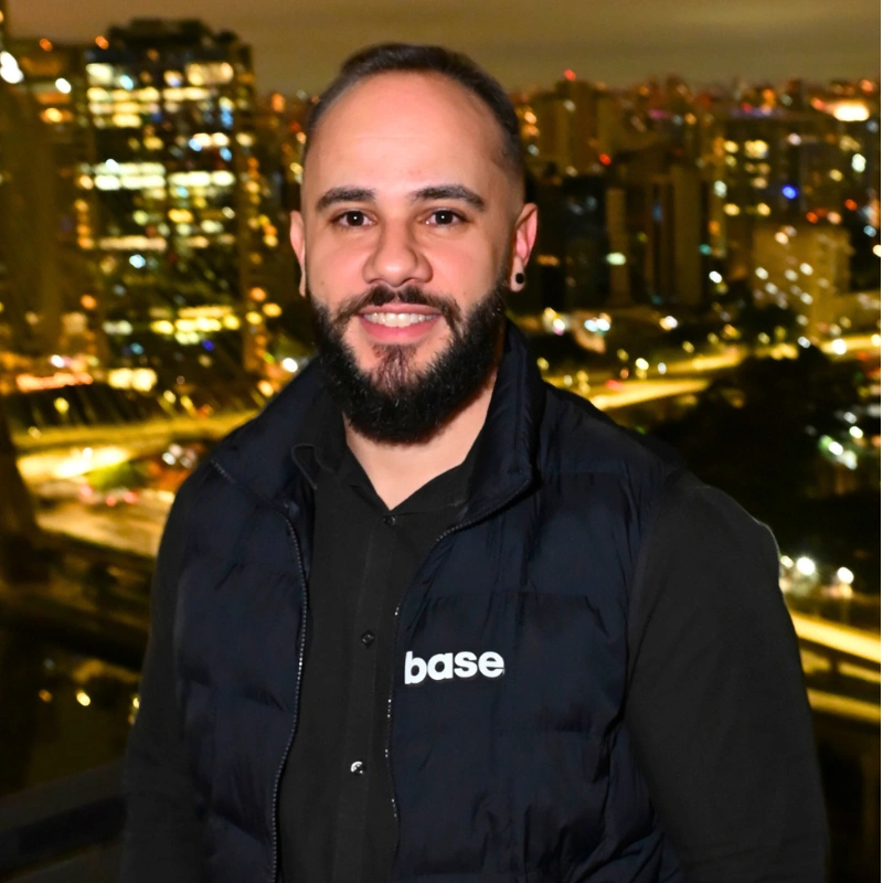Moisés Canton, Head de Marketing na Base